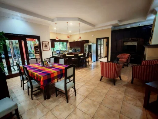 CASA EN COLINAS DE MONTEALEGRE