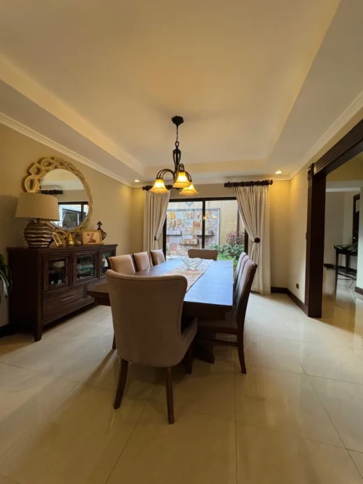 Se vende espectacular casa de lujo en condominio exclusivo