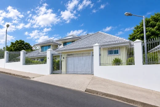 Propiedad de Uso habitacional y/o Comercial Rodeada de Naturaleza — En Venta o Alquiler